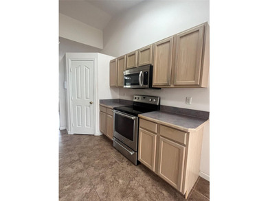 BACK ON THE MARKET & PRICED TO SELL! Don't miss this second - photo 10