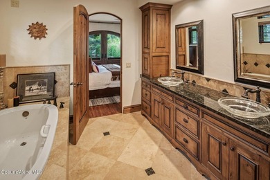 FULLY FURNISHED GOLF CABIN AT PRESTIGIOUS BLACK ROCK. Loaded - photo 26