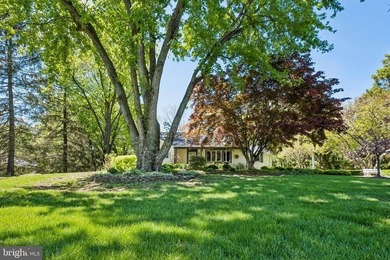 Set on approximately 3/4 of an acre in the sought after Hamilton - photo 40