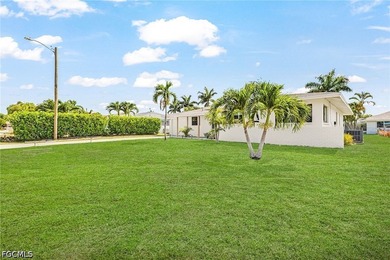 Welcome to 3009 SE 19th Place - a beautifully remodeled - photo 4
