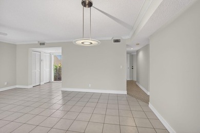 BEAUTIFULLY MAINTAINED 2-BEDROOM, 2-BATHROOM FIRST-FLOOR UNIT IN - photo 9