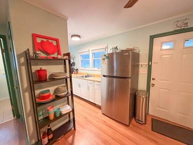 Looking for a chic spot to land while your Hamptons home is - photo 5