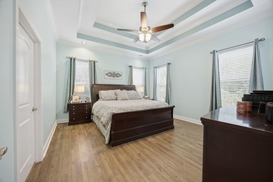 A magnificent private oasis, tucked behind a gated entry and set - photo 12