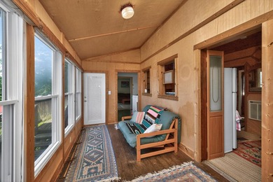 Charming cottage in the Herrington lake area with deeded - photo 17