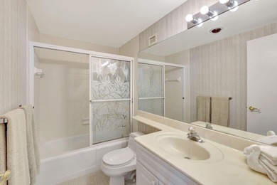 Experience sweeping, unobstructed, panoramic views from this - photo 21