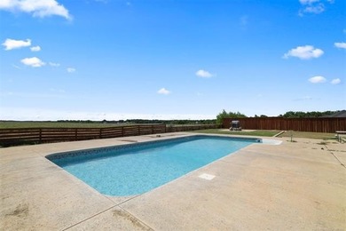 Welcome to The Lake Meadow Splash, a stunning 2021-built - photo 21