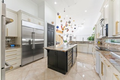 Welcome to this stunning courtyard home with 1/1 separate guest - photo 21