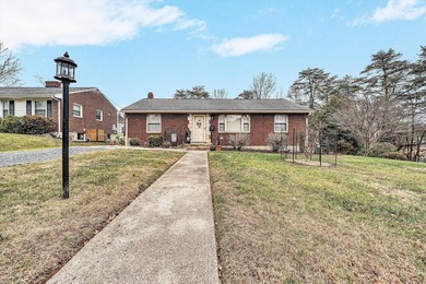 (private lake, pond, coastal) Home For Sale in Roanoke Virginia