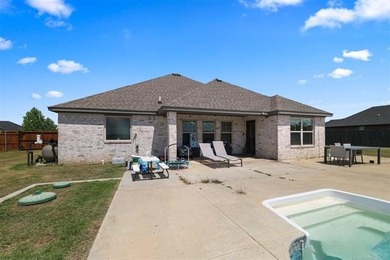 Welcome to The Lake Meadow Splash, a stunning 2021-built - photo 26
