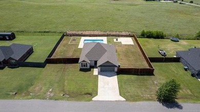 Welcome to The Lake Meadow Splash, a stunning 2021-built - photo 28