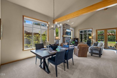 Rare single-level Broken Top townhome ideally located along the - photo 9