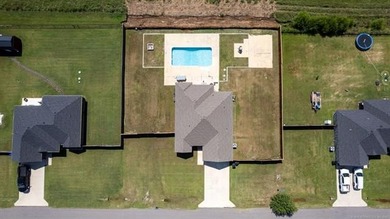 Welcome to The Lake Meadow Splash, a stunning 2021-built - photo 31