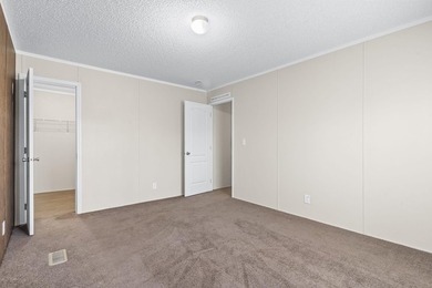 Five-bedroom, two-bathroom, single-story ranch home located one - photo 34