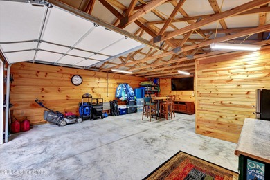 Enjoy Lake Life! Gated community, dock and garage for lake toys! - photo 37
