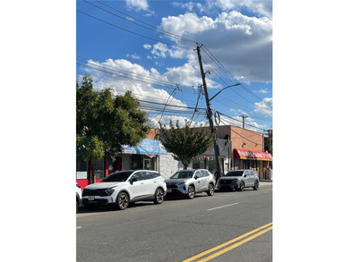 Welcome to this exceptional investment opportunity located in a - photo 11