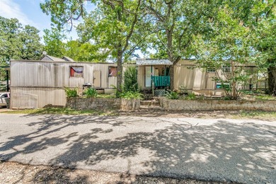 Lake Alvarado Home For Sale in Alvarado Texas