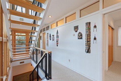 Motivated seller, submit all offers! Roads End Oceanview home - photo 14