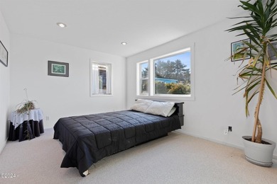 Motivated seller, submit all offers! Roads End Oceanview home - photo 21
