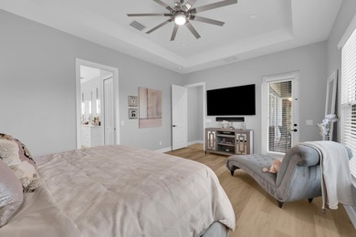Stunning custom home located on a quiet cul-de-sac in the - photo 21