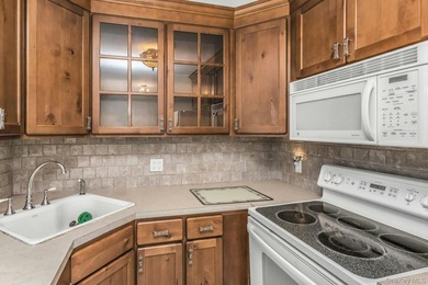 Charming Westwood Home! Spacious 4-bedrooms, 2-baths with an - photo 2