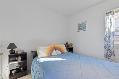 Motivated seller, submit all offers! Roads End Oceanview home - photo 23