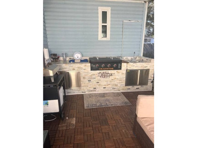Welcome to this perfect entertaining home located in The - photo 23