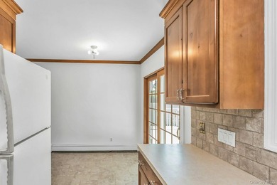 Charming Westwood Home! Spacious 4-bedrooms, 2-baths with an - photo 5