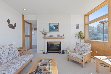 Motivated seller, submit all offers! Roads End Oceanview home - photo 36