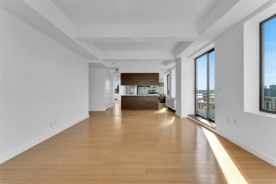 East River - Bronx County  Condo For Sale in New York (Manhattan) New York