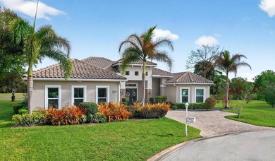 Stunning custom home located on a quiet cul-de-sac in the - photo 49
