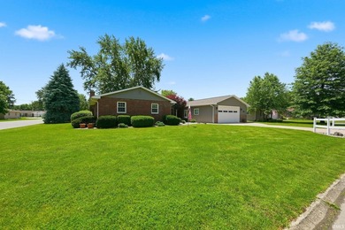 Welcome home to the kind of property that is becoming harder and - photo 2