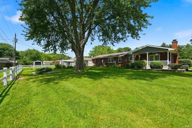 Welcome home to the kind of property that is becoming harder and - photo 7