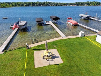 This home is absolutely turn-key, stunning, and has quality - photo 11