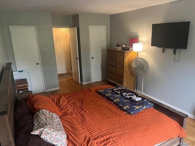 Beautiful All New, 1 bedroom co-op apartment! This is a must see - photo 12
