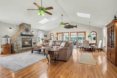 This home is absolutely turn-key, stunning, and has quality - photo 18