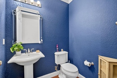 IMMACULATE LAKEFRONT POOL HOME | IMPACT WINDOWS | CUL-DE-SAC | - photo 22