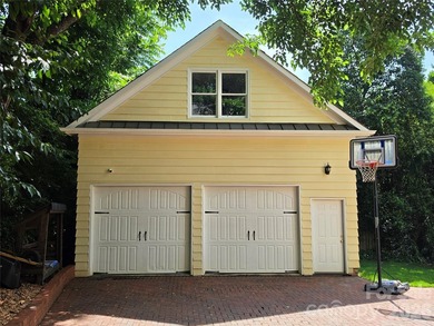 Exceptional opportunity in Myers Park! This 1.5-story, daylight - photo 25