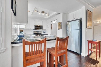 Welcome to this well-maintained 2-bedroom, 2.5-bathroom townhome - photo 9