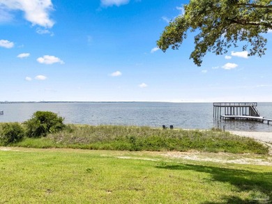 1.1 acres in the heart of Gulf Breeze Proper! This fine estate - photo 38