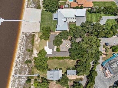 1.1 acres in the heart of Gulf Breeze Proper! This fine estate - photo 40