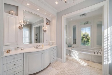 Introducing a magnificent Palm Beach Gardens Estate. This - photo 44