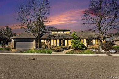 Welcome to this beautifully updated detached brick ranch condo - photo 1
