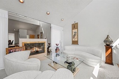 Welcome to this beautifully updated detached brick ranch condo - photo 5