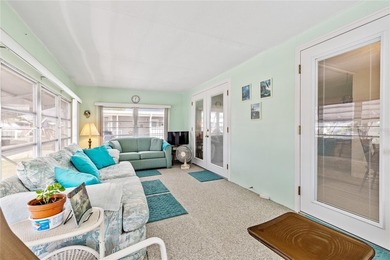Welcome to relaxed Florida living in this beautifully maintained - photo 8