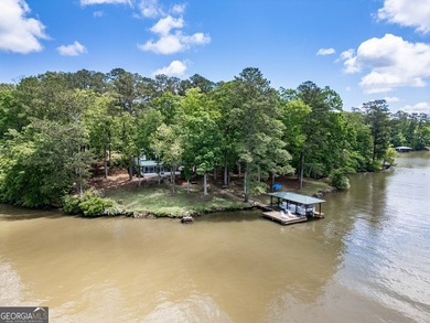 Move In Ready Home with excellent dock,558' waterfront. - photo 13