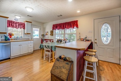 Move In Ready Home with excellent dock,558' waterfront. - photo 18