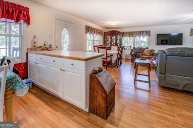 Move In Ready Home with excellent dock,558' waterfront. - photo 21