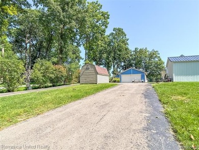 Experience the best of lakefront living with this move-in-ready - photo 4