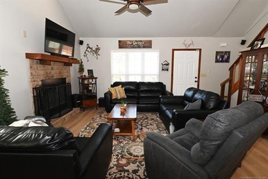 NEW REDUCED PRICE! Turn-Key Lakeview Property Near Lake - photo 26