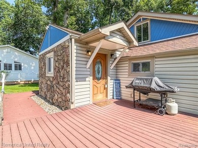 Experience the best of lakefront living with this move-in-ready - photo 8